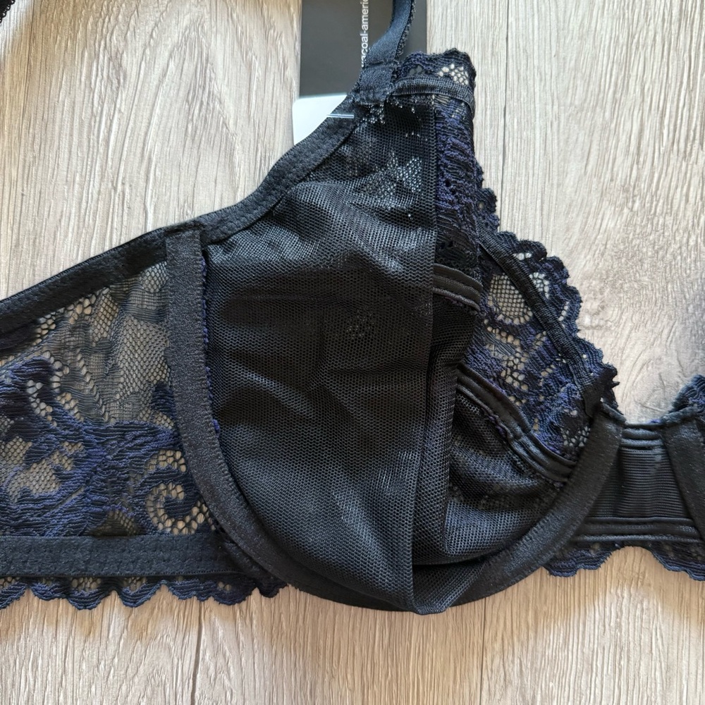 Wacoal Instant Icon Lace Underwire Bra in Eclipse - Picture 11 of 13